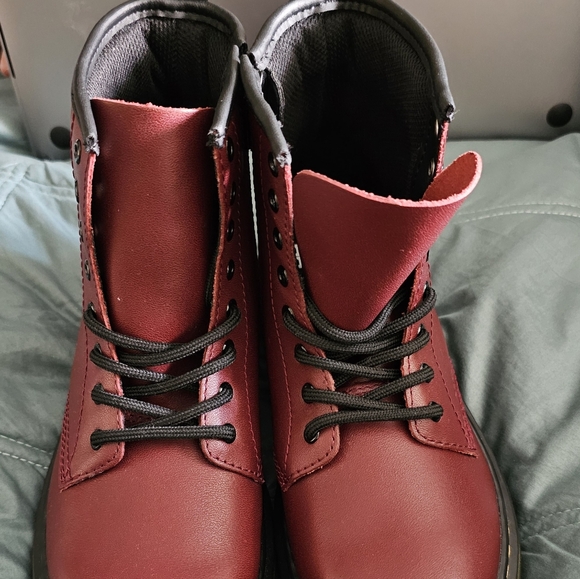 Doc Martens with Zipper (and Laces), Size 4 Junior/Youth! NEW! - Picture 3 of 9
